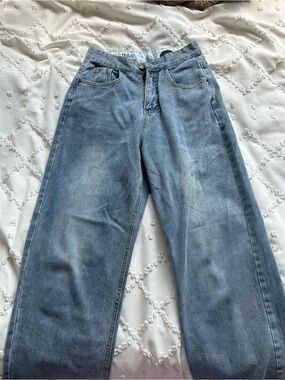 High-Rise Wide Leg Women's Jeans - Light Blue